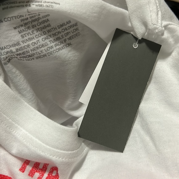 The Goonies graphic boyfriend t-shirts NWT - Picture 7 of 10